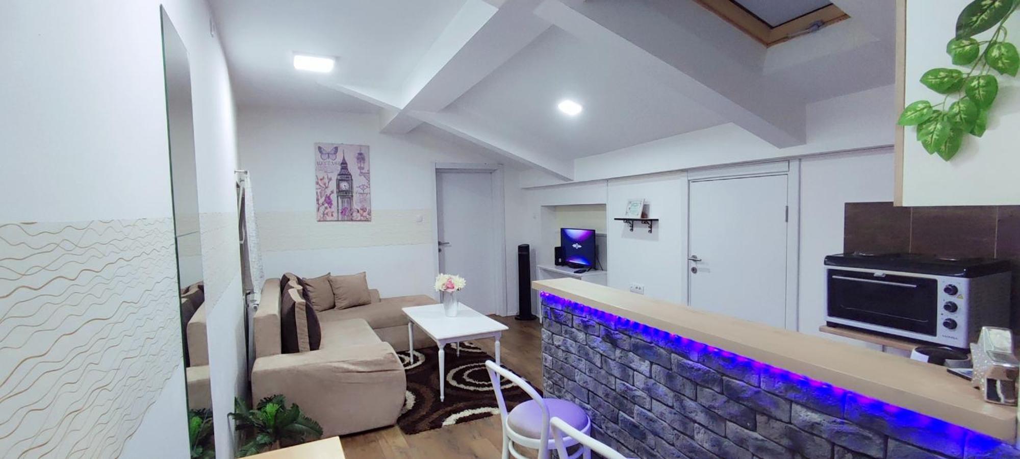 Easy Check In Apartments 021 Vladika Novi Sad Eksteriør bilde